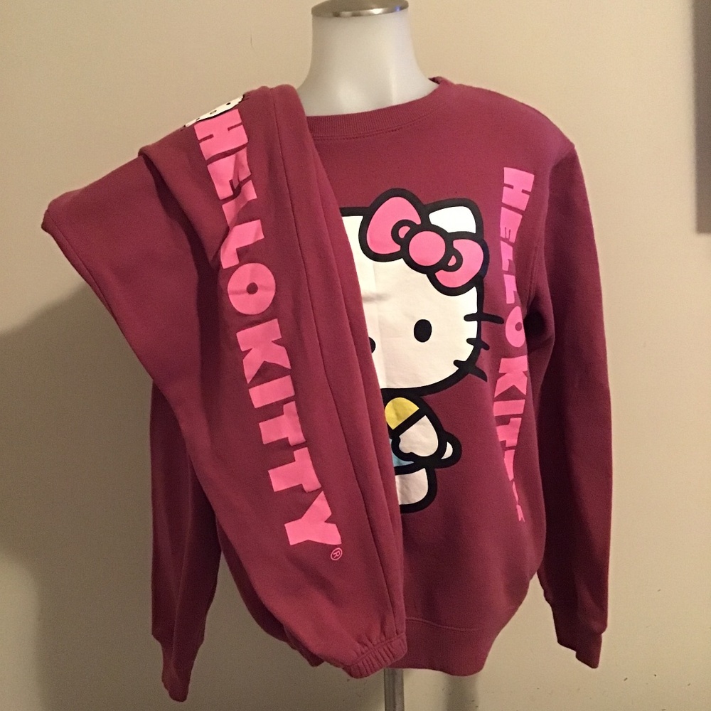 🔥HELLO KITTY, shirt chest =21/22, pants elastic waist =28, length= 24/25